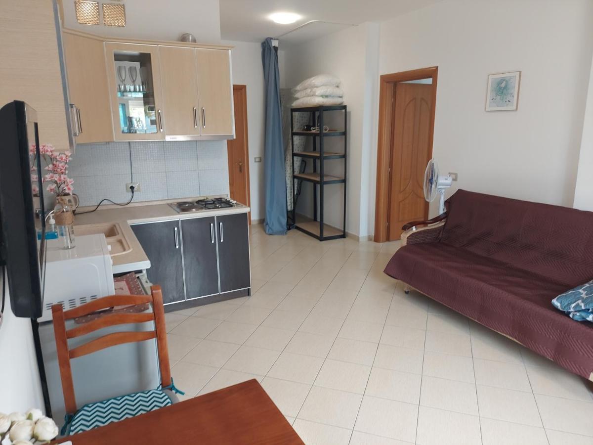 Golden Beach Apartments Durrës Eksteriør bilde