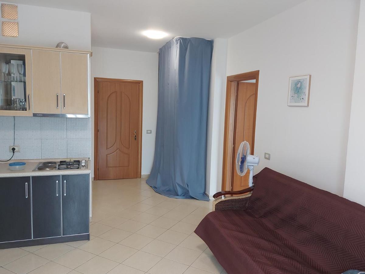 Golden Beach Apartments Durrës Eksteriør bilde
