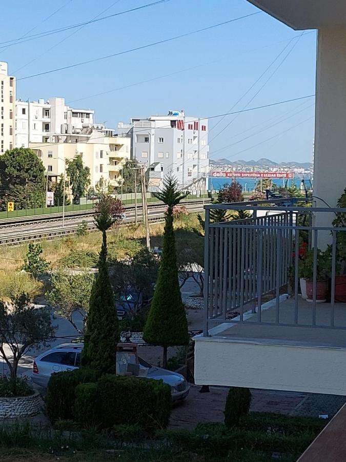 Golden Beach Apartments Durrës Eksteriør bilde